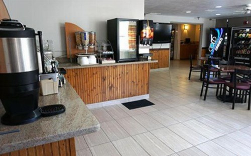 Ruidoso Mountain Inn - image 9