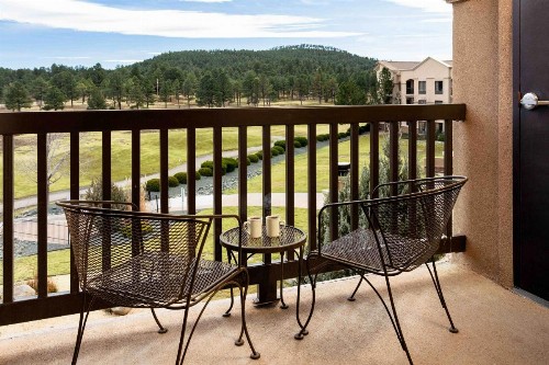 MCM Elegante Lodge & Resorts - image 35