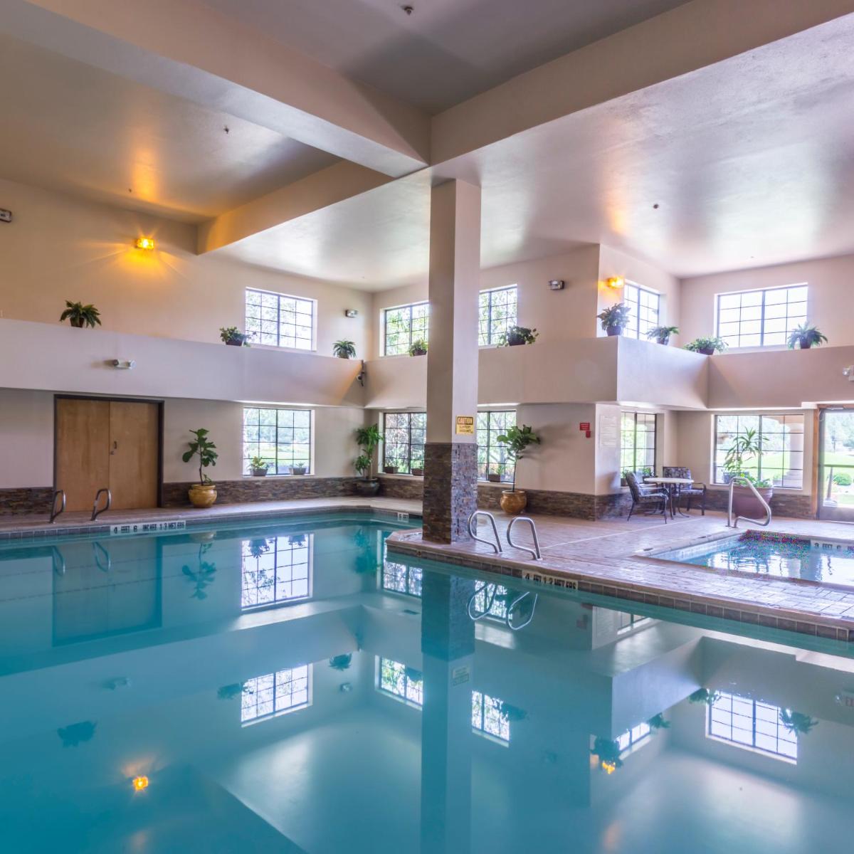 MCM Elegante Lodge & Resorts - image 7