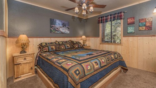 Upper Canyon Inn - image 15