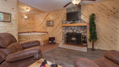 Upper Canyon Inn - image 2
