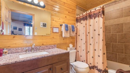 Upper Canyon Inn - image 21
