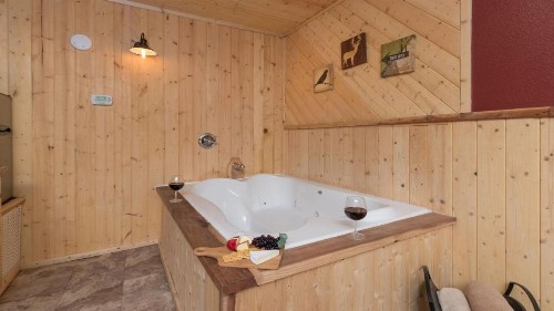 Upper Canyon Inn - image 22