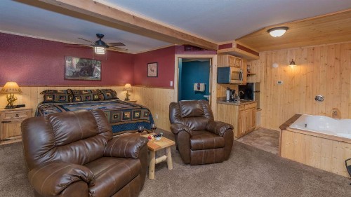 Upper Canyon Inn - image 23