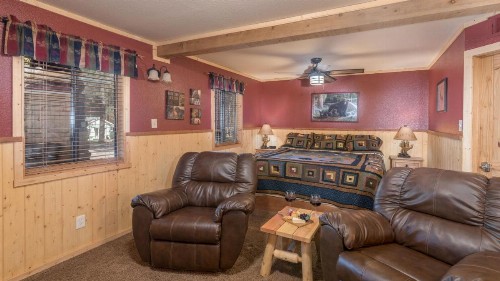 Upper Canyon Inn - image 26