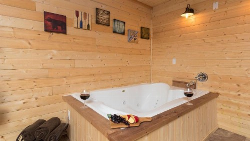 Upper Canyon Inn - image 29