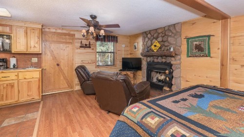 Upper Canyon Inn - image 39