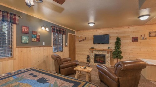Upper Canyon Inn - image 42