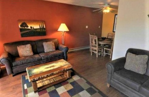 Pinecliff Village Resort - image 9
