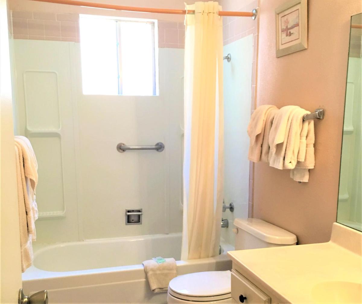 Pinecliff Village Resort - image 7