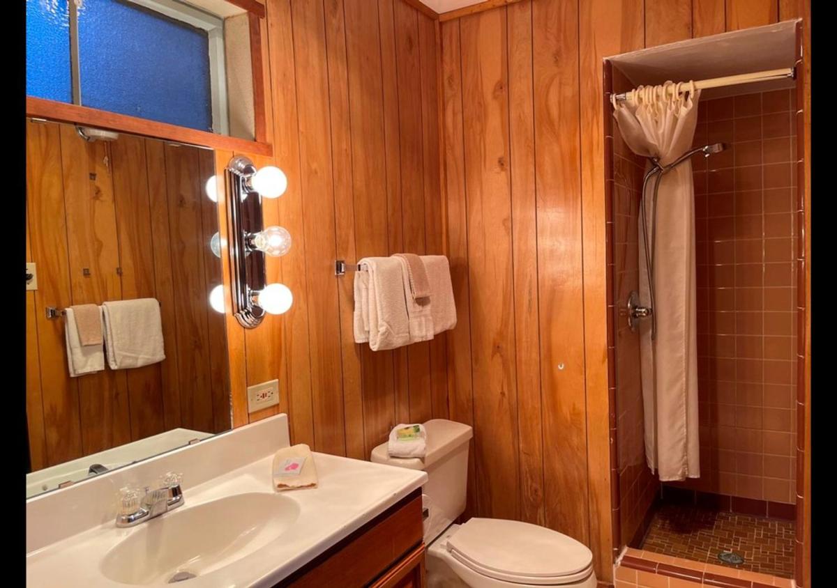 West Winds Lodge & Condos - image 6