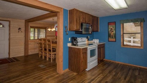 Whispering Pine Cabins-Mountain View - image 12