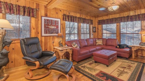 Whispering Pine Cabins - River's Edge - image 5
