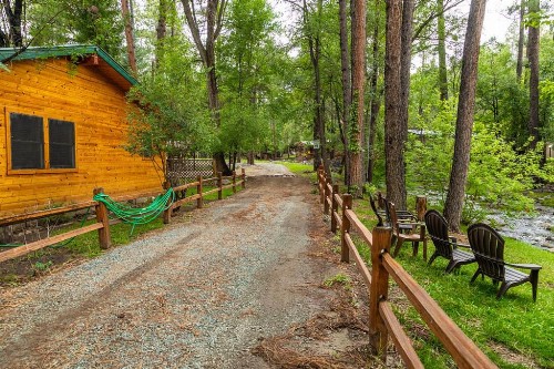 Riverside Cottage #28 - image 11