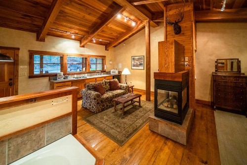 Riverside Cottage #28 - image 12