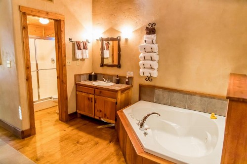 Riverside Cottage #24 - image 9