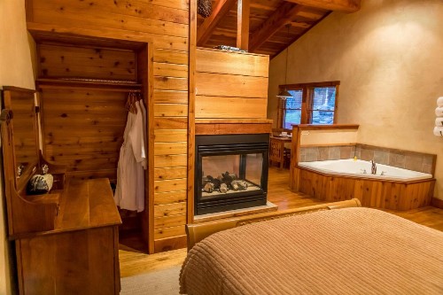 Riverside Cottage #27 - image 6