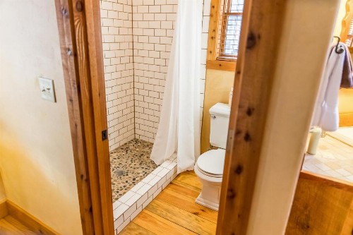 Riverside Cottage #22 - image 6