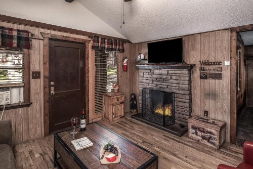 Canyon Cabins - image 2