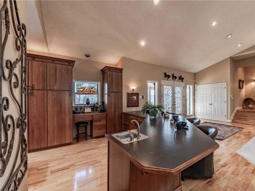 A Trip to Heaven 5 Bedrooms Pool Table Fireplace WiFi Grill Sleeps 12 - image 12