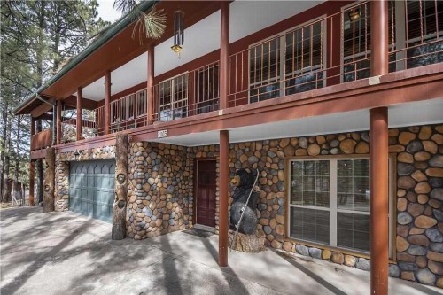 Bear Paw 3 BedroomsHot Tub Pets Welcome Fireplace WiFi Sleeps 8 - image 11