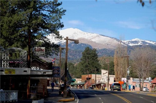 Bear Paw 3 BedroomsHot Tub Pets Welcome Fireplace WiFi Sleeps 8