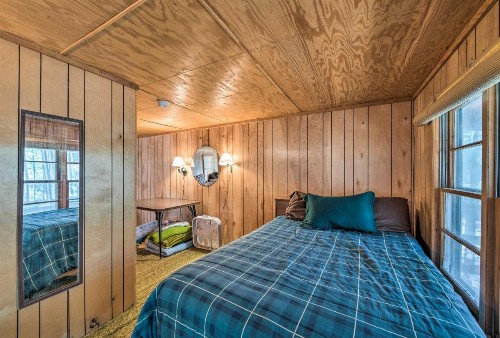 Secluded Ruidoso Cabin with Forest Views and Porch! - image 12