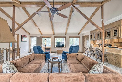 Ruidoso Home with Deck 4 Mi to Ski Apache! - image 1