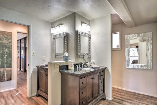 Massive 7-Acre Ruidoso Home with Sierra Blanca Views - image 7