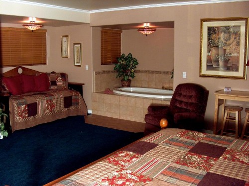 Giant Oaks Lodge - image 28