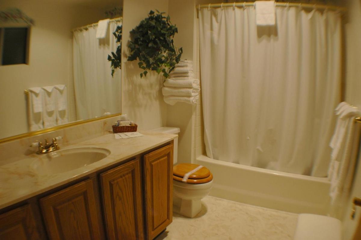 Giant Oaks Lodge - image 3