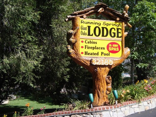 Giant Oaks Lodge - image 4
