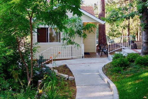 Giant Oaks Lodge - image 48