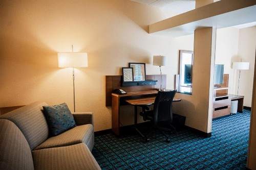 Fairfield Inn & Suites by Marriott Russellville - image 15