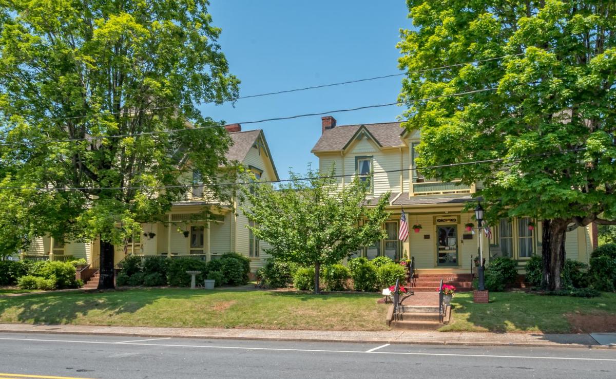 Carrier Houses Inn - image 3