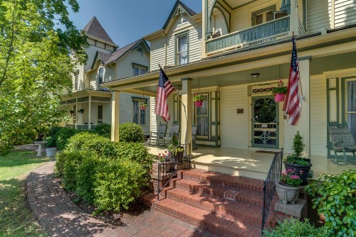 Carrier Houses Inn - image 4
