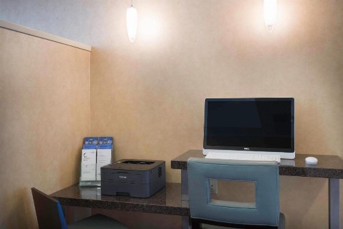 Residence Inn by Marriott Sacramento Airport Natomas - image 8