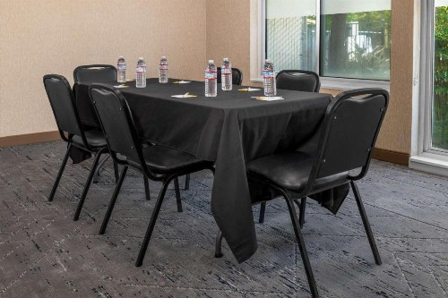 Hampton Inn & Suites Sacramento-Auburn Boulevard - image 18