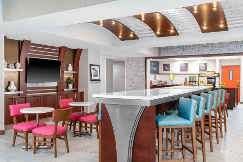 Hampton Inn & Suites Sacramento-Auburn Boulevard - image 32