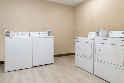Hampton Inn & Suites Sacramento-Auburn Boulevard - image 49