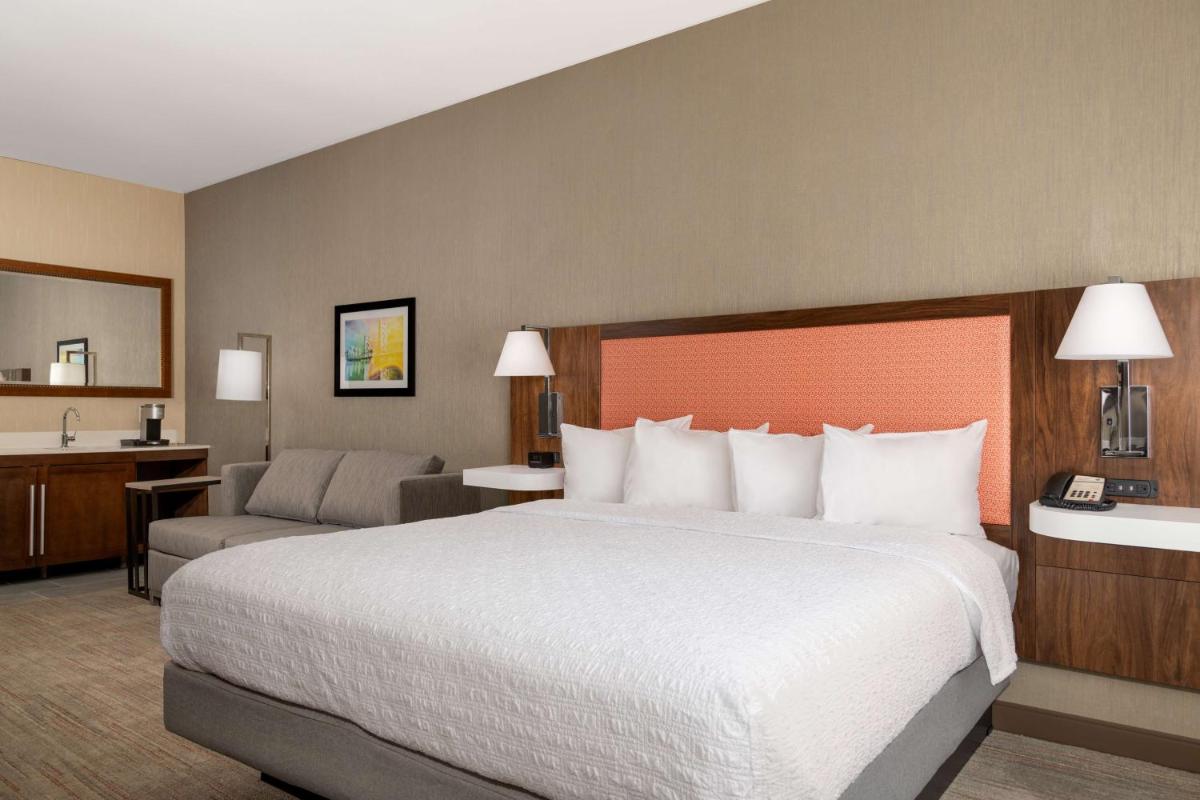 Hampton Inn & Suites Sacramento-Auburn Boulevard - image 6
