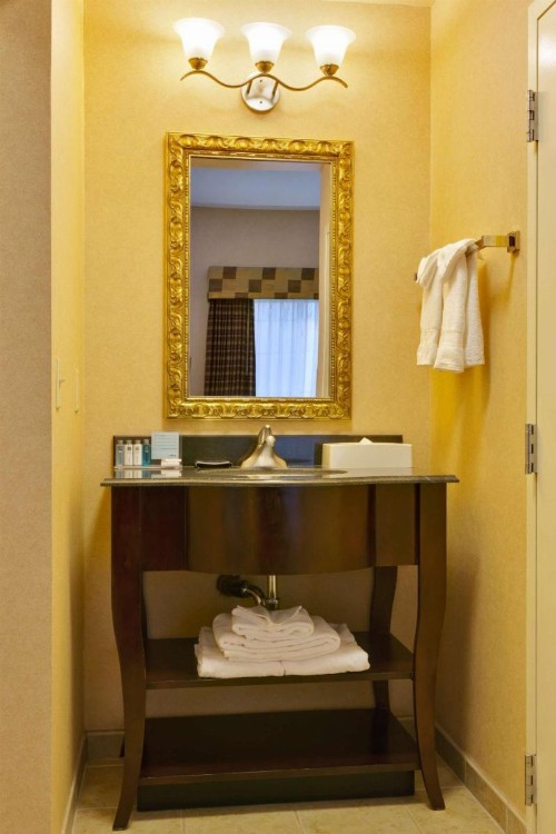 Hampton Inn & Suites Sacramento-Airport-Natomas - image 11
