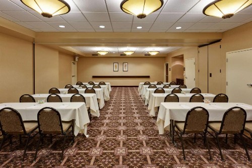Hampton Inn & Suites Sacramento-Airport-Natomas - image 20