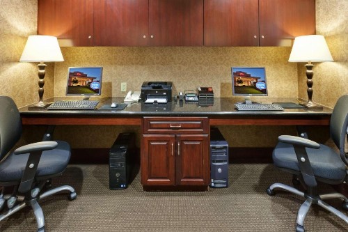 Hampton Inn & Suites Sacramento-Airport-Natomas - image 22