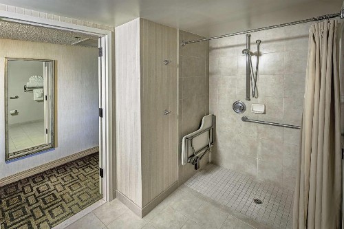 Hilton Sacramento Arden West - image 24