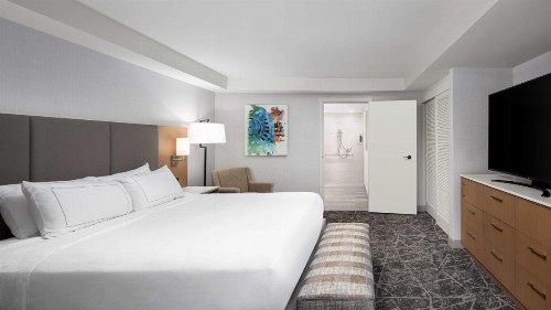 DoubleTree By Hilton Sacramento - image 23