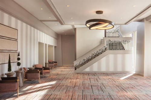 DoubleTree By Hilton Sacramento - image 35