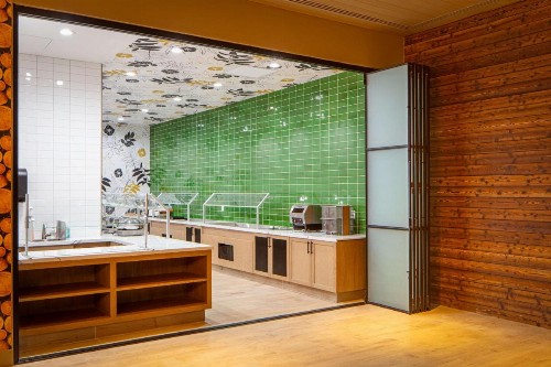 DoubleTree By Hilton Sacramento - image 3