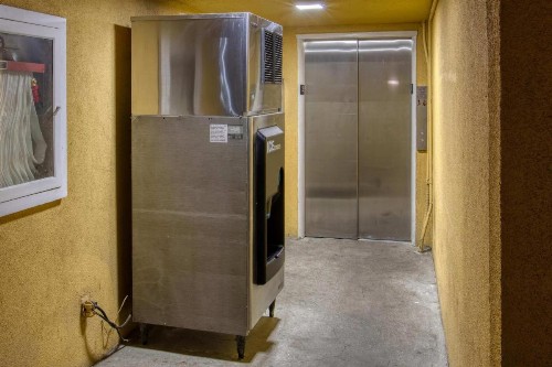 Quality Inn Sacramento - image 10