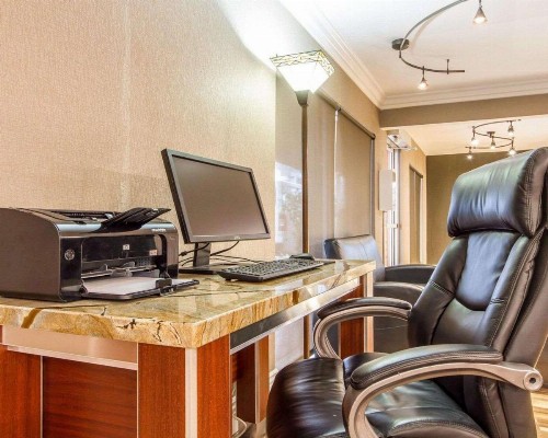 Quality Inn Sacramento - image 19